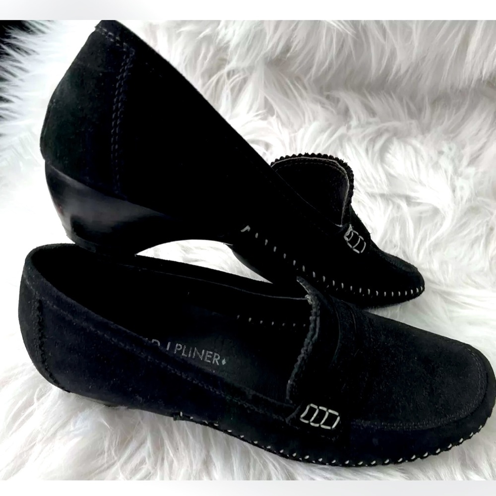 Donald J. Pliner Black Leather Loafers